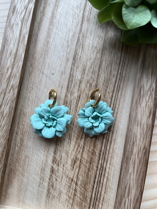 Spearmint Green Flower Huggies